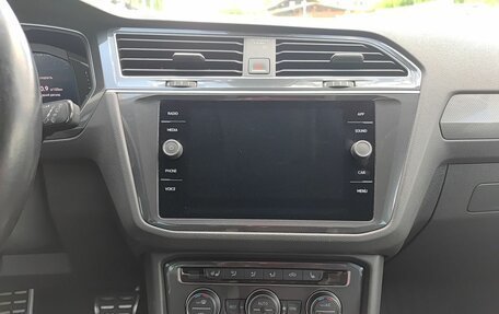 Volkswagen Tiguan II, 2019 год, 2 899 800 рублей, 15 фотография