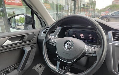 Volkswagen Tiguan II, 2019 год, 2 899 800 рублей, 19 фотография