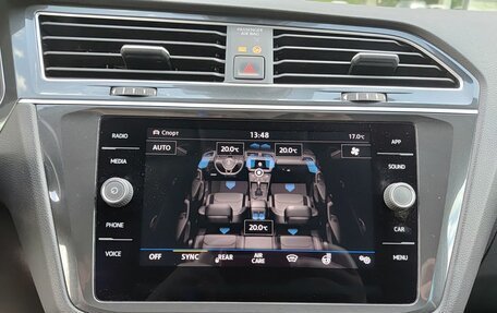 Volkswagen Tiguan II, 2019 год, 2 899 800 рублей, 23 фотография