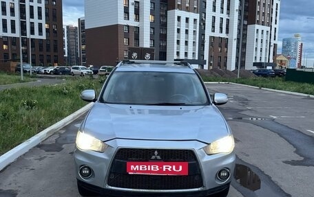 Mitsubishi Outlander III рестайлинг 3, 2010 год, 1 350 000 рублей, 4 фотография
