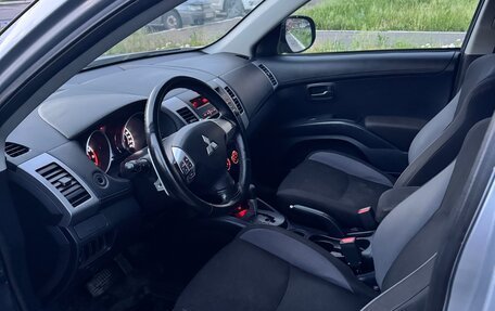 Mitsubishi Outlander III рестайлинг 3, 2010 год, 1 350 000 рублей, 10 фотография