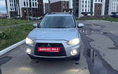 Mitsubishi Outlander III рестайлинг 3, 2010 год, 1 350 000 рублей, 7 фотография