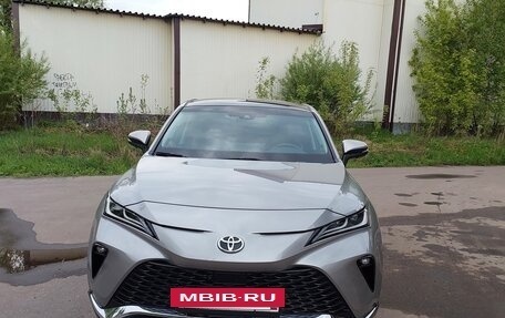 Toyota Venza, 2022 год, 4 890 000 рублей, 7 фотография