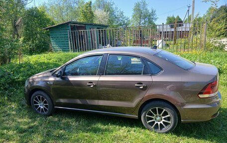 Volkswagen Polo VI (EU Market), 2017 год, 950 000 рублей, 2 фотография