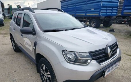 Renault Duster, 2022 год, 1 787 000 рублей, 2 фотография