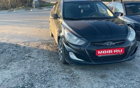 Hyundai Solaris II рестайлинг, 2011 год, 380 000 рублей, 3 фотография