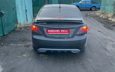 Hyundai Solaris II рестайлинг, 2011 год, 380 000 рублей, 2 фотография