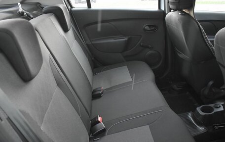 Renault Logan II, 2020 год, 990 000 рублей, 11 фотография