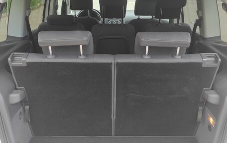 Volkswagen Touran III, 2013 год, 900 000 рублей, 20 фотография
