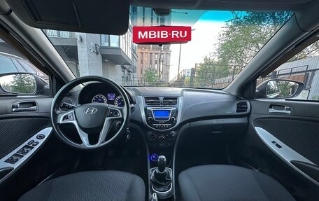 Hyundai Solaris II рестайлинг, 2011 год, 539 000 рублей, 12 фотография
