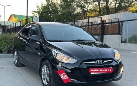 Hyundai Solaris II рестайлинг, 2011 год, 539 000 рублей, 3 фотография