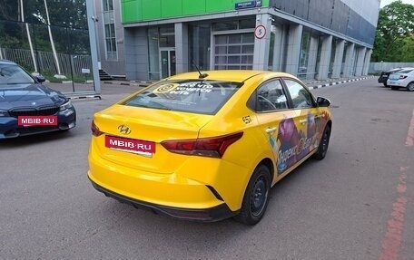 Hyundai Solaris II рестайлинг, 2021 год, 850 000 рублей, 8 фотография