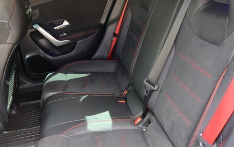 Mercedes-Benz CLA AMG, 2019 год, 4 500 000 рублей, 14 фотография