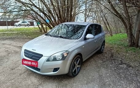 KIA cee'd I рестайлинг, 2009 год, 650 000 рублей, 7 фотография