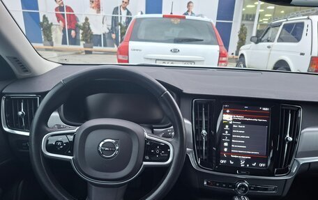 Volvo S90 II рестайлинг, 2018 год, 2 280 000 рублей, 3 фотография