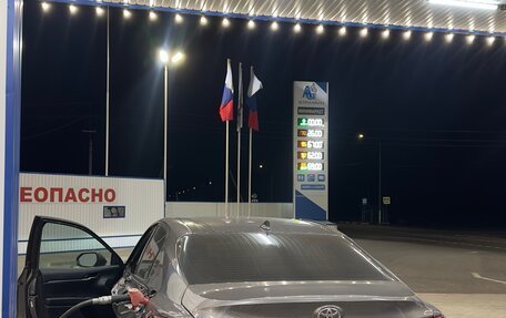 Toyota Camry, 2021 год, 2 450 000 рублей, 3 фотография
