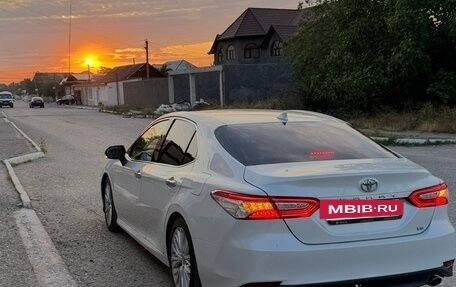 Toyota Camry, 2020 год, 3 500 000 рублей, 2 фотография