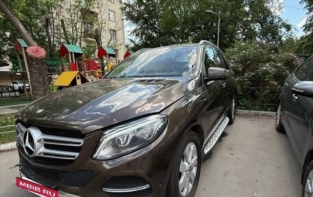 Mercedes-Benz GLE, 2016 год, 1 250 000 рублей, 3 фотография