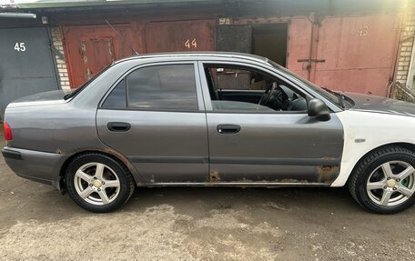 Mitsubishi Carisma I, 2002 год, 170 000 рублей, 6 фотография