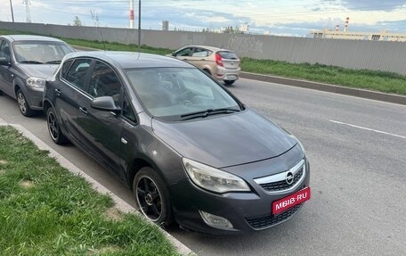 Opel Astra J, 2010 год, 520 000 рублей, 1 фотография
