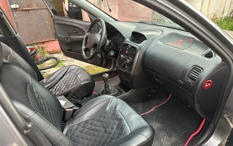 Mitsubishi Carisma I, 2002 год, 170 000 рублей, 17 фотография