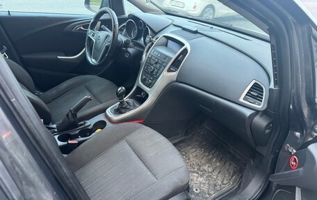 Opel Astra J, 2010 год, 520 000 рублей, 6 фотография