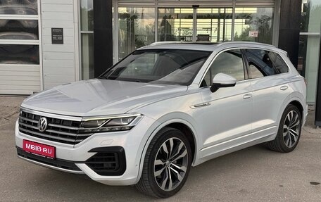 Volkswagen Touareg III, 2019 год, 4 500 000 рублей, 1 фотография