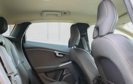 Volvo V40 Cross Country I, 2019 год, 1 550 000 рублей, 13 фотография