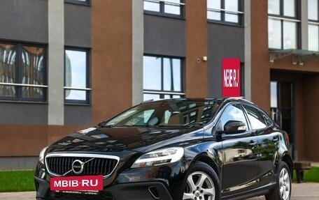 Volvo V40 Cross Country I, 2019 год, 1 550 000 рублей, 3 фотография