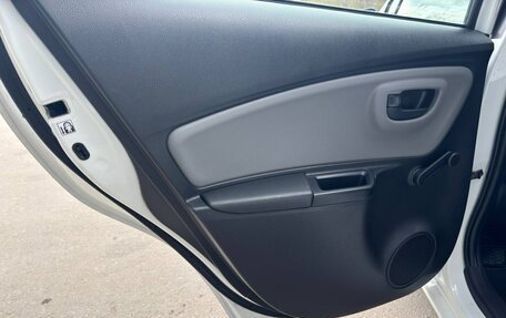 Toyota Yaris III рестайлинг, 2018 год, 1 690 000 рублей, 23 фотография