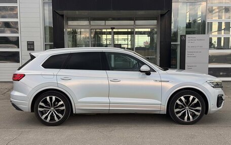 Volkswagen Touareg III, 2019 год, 4 500 000 рублей, 4 фотография