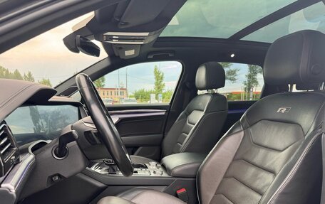 Volkswagen Touareg III, 2019 год, 4 500 000 рублей, 9 фотография