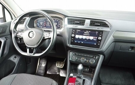 Volkswagen Tiguan II, 2019 год, 2 099 888 рублей, 12 фотография