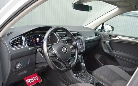 Volkswagen Tiguan II, 2019 год, 2 099 888 рублей, 17 фотография