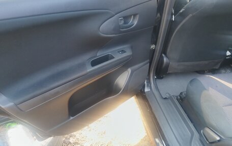 Toyota Wish II, 2013 год, 1 350 000 рублей, 8 фотография