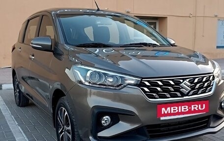 Suzuki Ertiga II, 2023 год, 1 650 000 рублей, 2 фотография