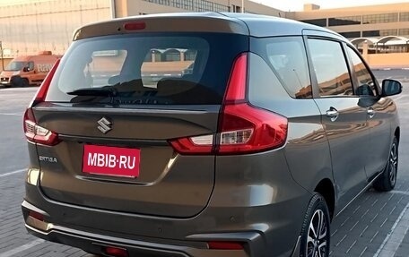 Suzuki Ertiga II, 2023 год, 1 650 000 рублей, 6 фотография