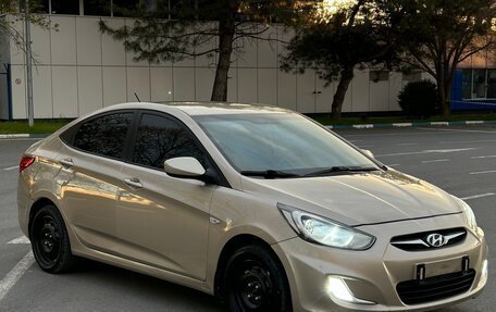 Hyundai Solaris II рестайлинг, 2011 год, 620 000 рублей, 6 фотография