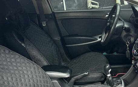 Hyundai Solaris II рестайлинг, 2011 год, 620 000 рублей, 21 фотография