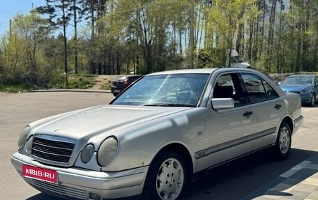 Mercedes-Benz E-Класс, 1997 год, 345 000 рублей, 1 фотография