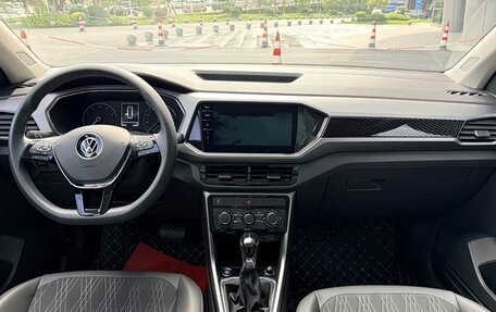 Volkswagen T-Cross I, 2021 год, 1 239 000 рублей, 4 фотография