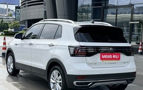 Volkswagen T-Cross I, 2021 год, 1 239 000 рублей, 3 фотография
