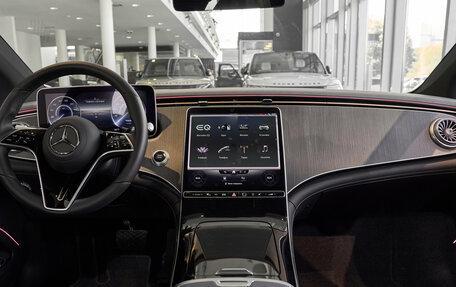 Mercedes-Benz EQS, 2022 год, 9 500 000 рублей, 10 фотография