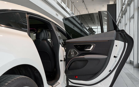 Mercedes-Benz EQS, 2022 год, 9 500 000 рублей, 25 фотография