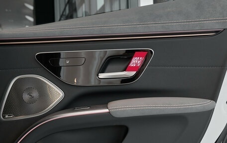 Mercedes-Benz EQS, 2022 год, 9 500 000 рублей, 26 фотография