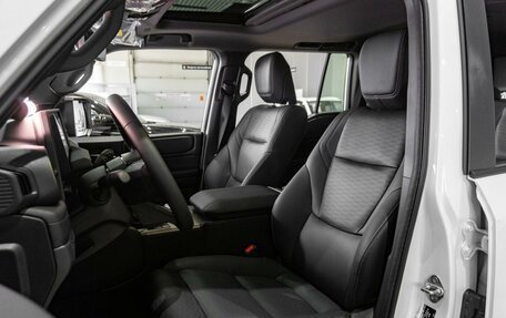 Toyota Land Cruiser Prado, 2025 год, 11 899 000 рублей, 15 фотография
