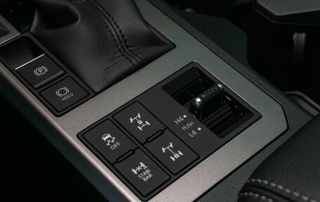 Toyota Land Cruiser Prado, 2025 год, 11 899 000 рублей, 22 фотография