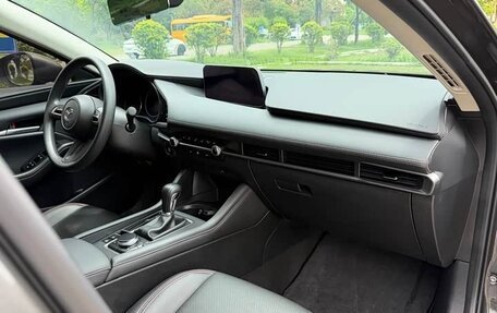 Mazda 3, 2022 год, 1 700 000 рублей, 4 фотография
