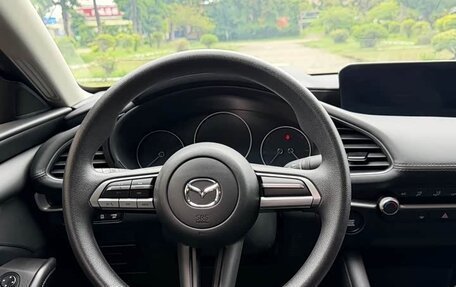 Mazda 3, 2022 год, 1 700 000 рублей, 9 фотография
