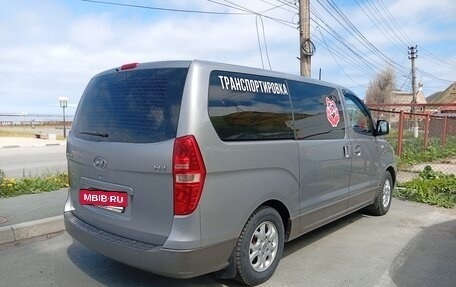Hyundai H-1 II рестайлинг, 2011 год, 1 800 000 рублей, 8 фотография